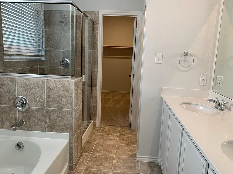 1708 Wayne Ln — Photo 11