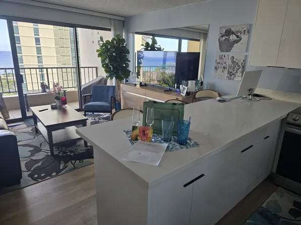 2140 Kuhio Ave, Honolulu, HI
