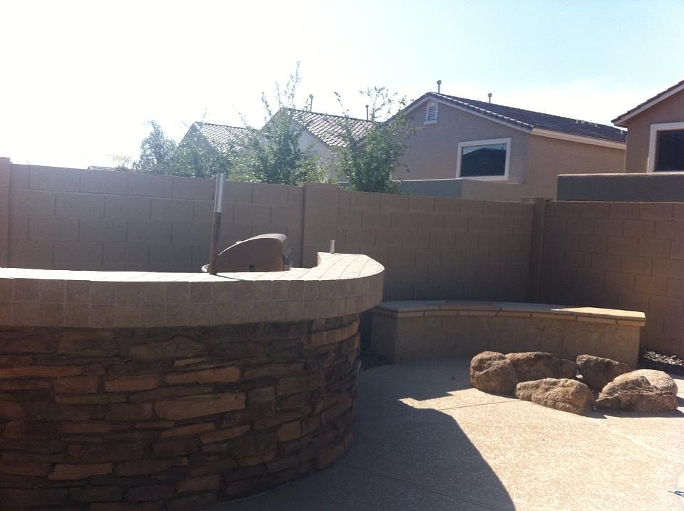 1st image of 10327 W Robin Ln