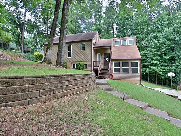 3rd image of 3679 Rock Mill Cv