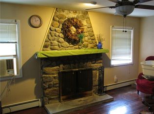 11 Ridge Ave, Putnam Valley, NY 10579