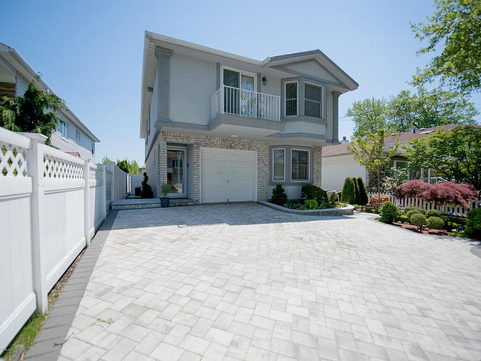 1st image of 154 Ramona Ave