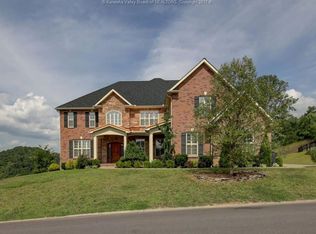 406 Wynterhall Ln, South Charleston, WV 25309