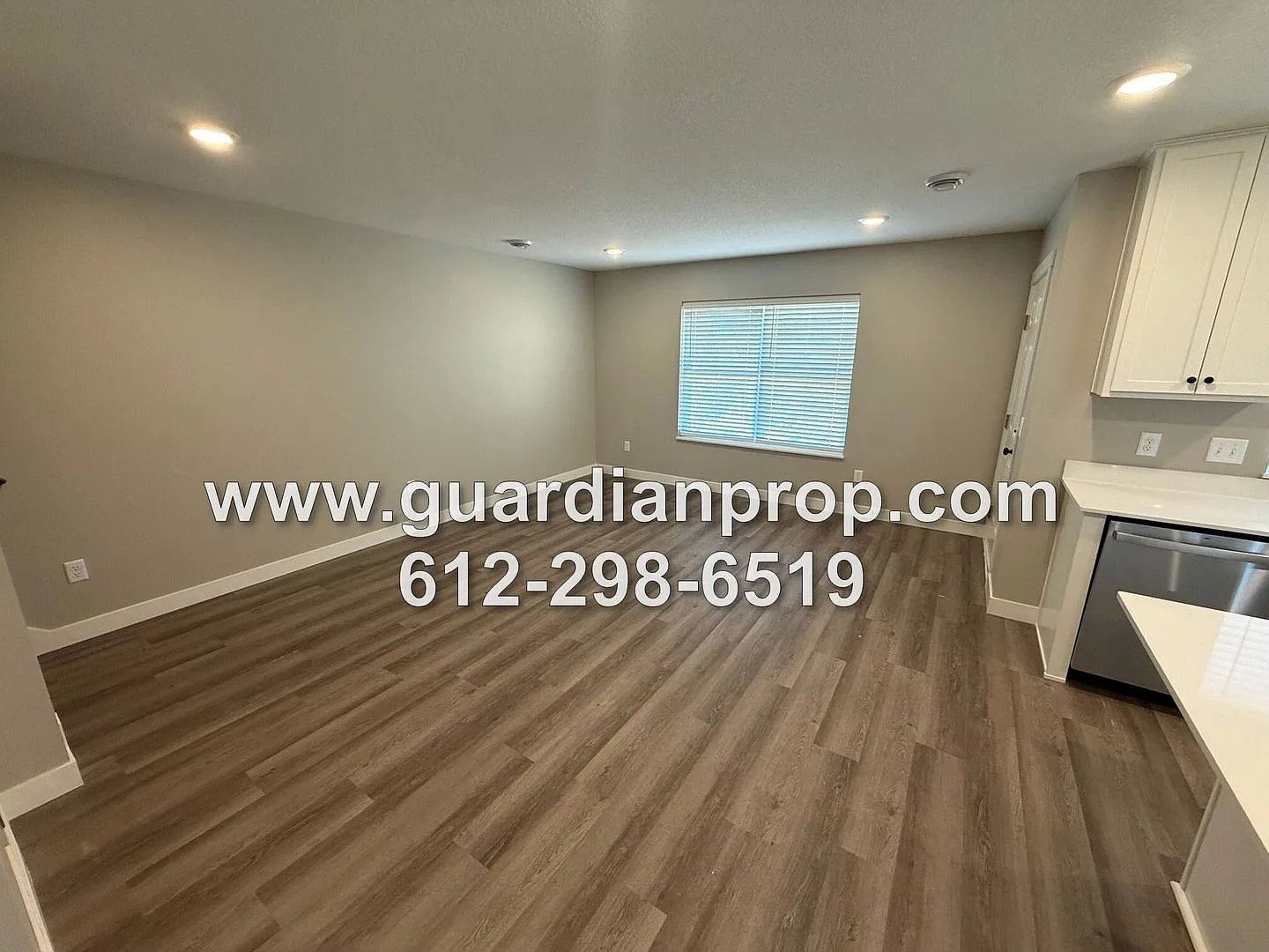 Luxury New Construction Townhouse, End Unit, Open Floor Plan, Loft Area, Large Primary Suite — Photo 2