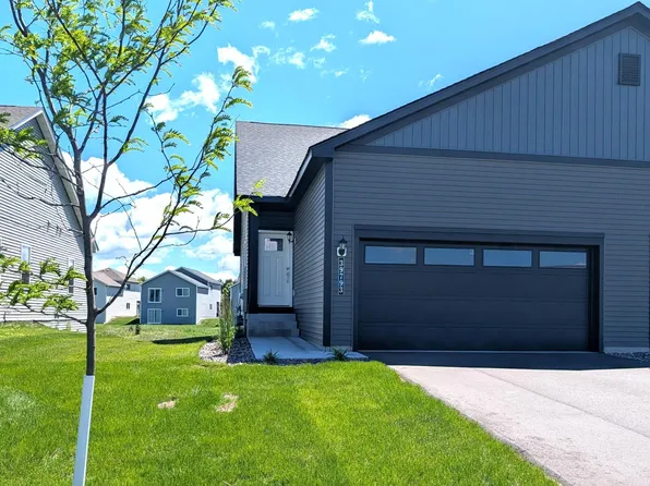 39793 Fallbrook Ave, North Branch, MN 55056