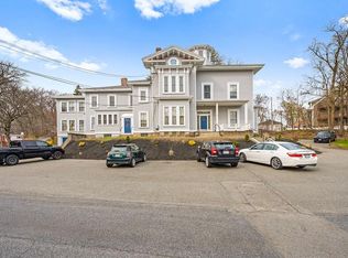 25 Elizabeth Cir, Framingham, MA 01702