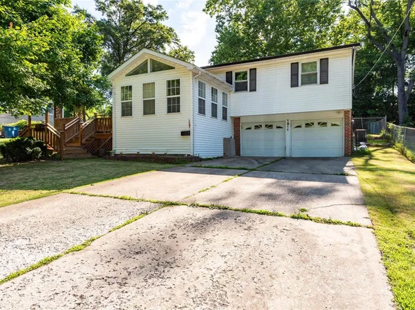 1911 Terrace Dr, Alton, IL 62002