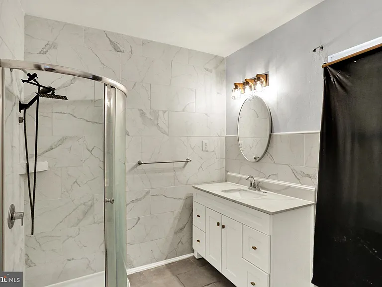 234 W Douglass St — Photo 19