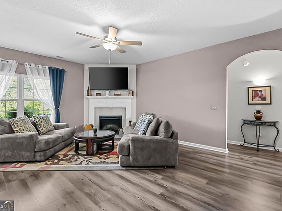 5th image of 234 Brightleaf Cir