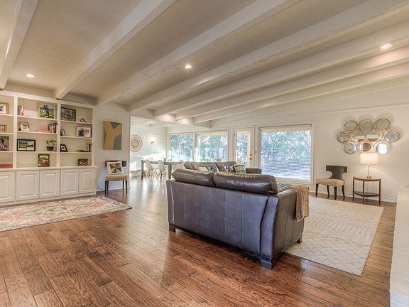 3rd image of 4109 Sarita Dr