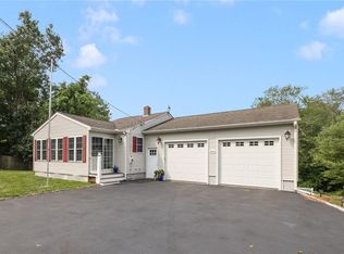 584 Blackrock Rd, Coventry, RI 02816