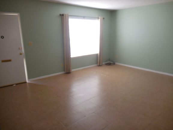 3rd image of 200 Montego Bay Dr