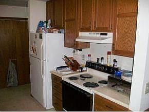 3rd image of 670 Stonehedge Ln