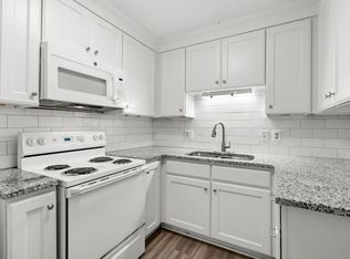 428 Pine Ave, Murrells Inlet, SC 29576