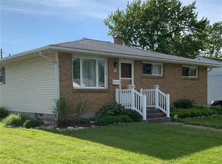 4 Hillsboro Rd, Cheektowaga, NY 14225
