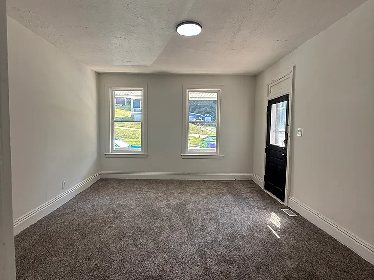 1436 S Duke St #1F — Photo 5