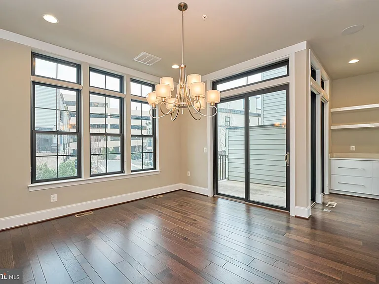 20442 Northpark Dr — Photo 17