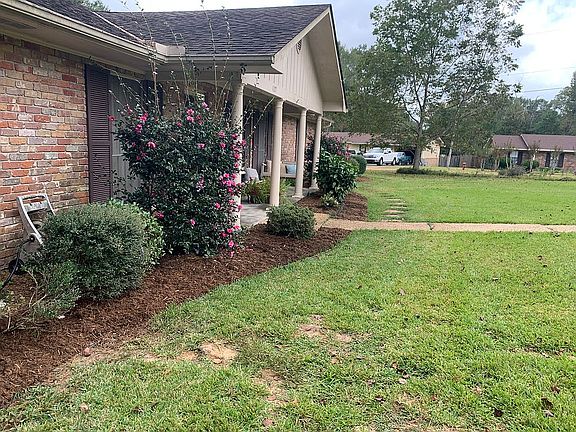 5th image of 127 E Highland Dr
