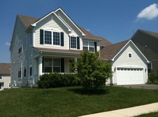 386 Comstock Dr, Elgin, IL 60124