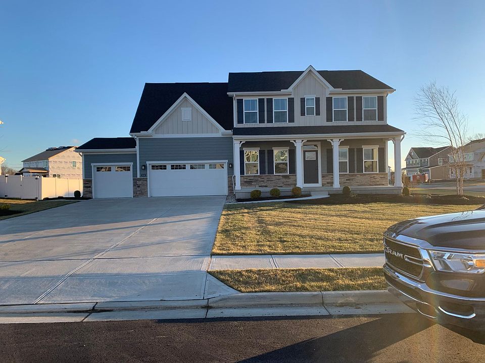 1st image of 2816 New Castle Dr
