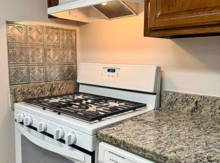 1520 Northgate Sq APT 11B, Reston, VA 20190