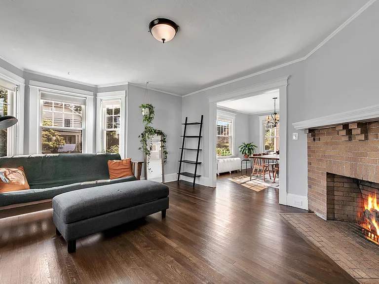 29 Whitman Ave — Photo 12