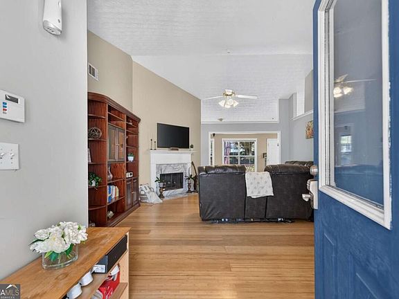 4th image of 3760 Sugarbrook Dr