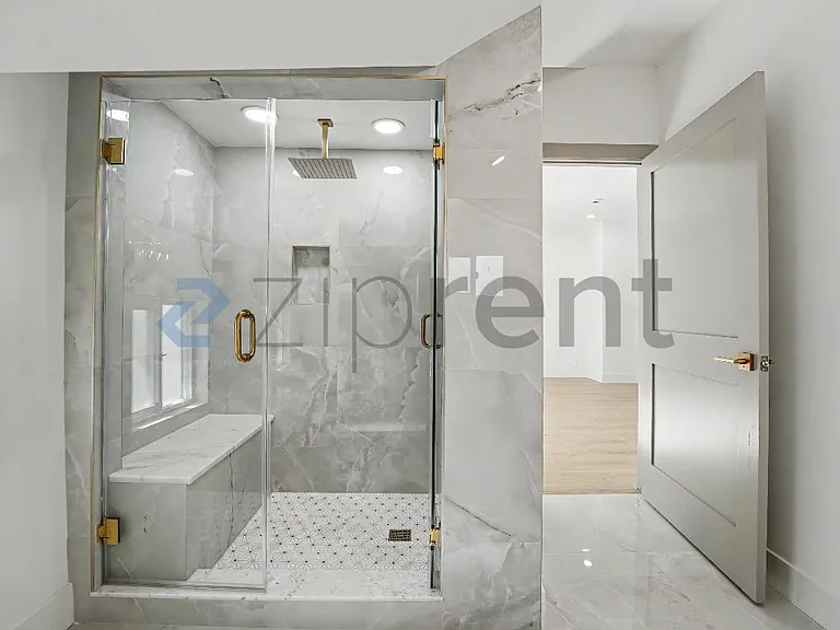1676 W 24th St — Photo 31