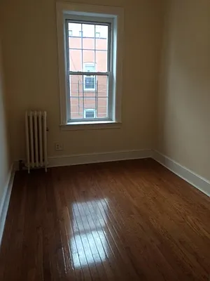 Rented by Astoria Realty | media 4