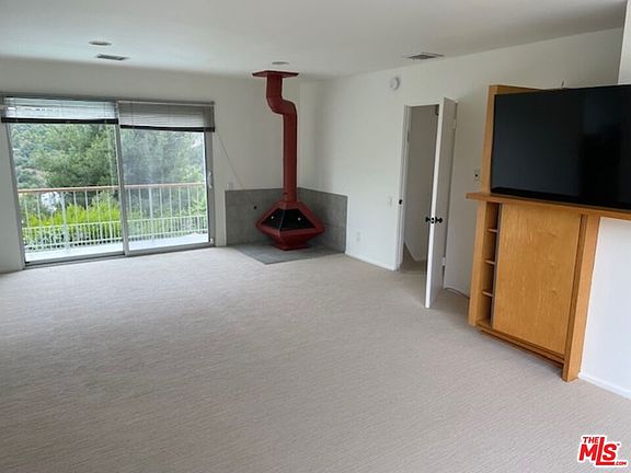 4th image of 2633 Zorada Dr