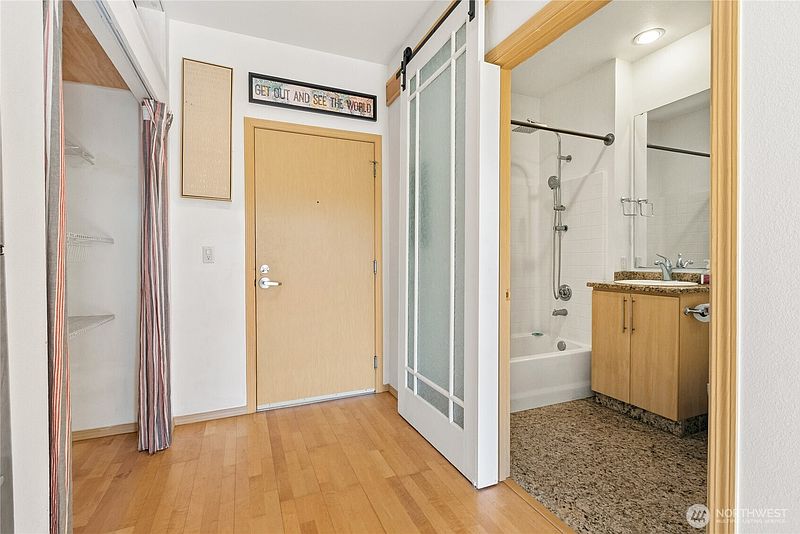 4th image of 424 N 85th Street #404
