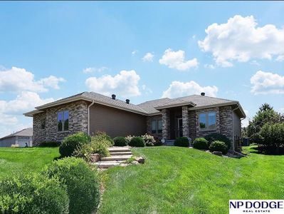 19001 Cuming Cir, Elkhorn, NE, 68022