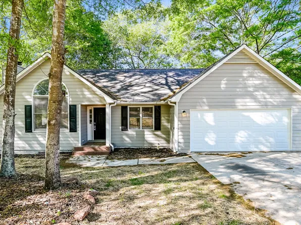 430 Rosehill Dr, McDonough, GA 30253