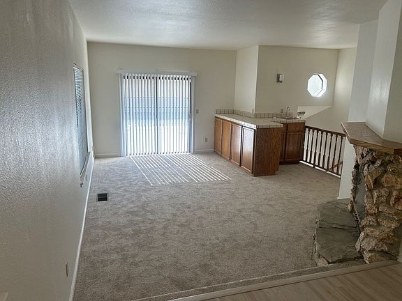 4th image of 11215-11217 Mountain View Ct