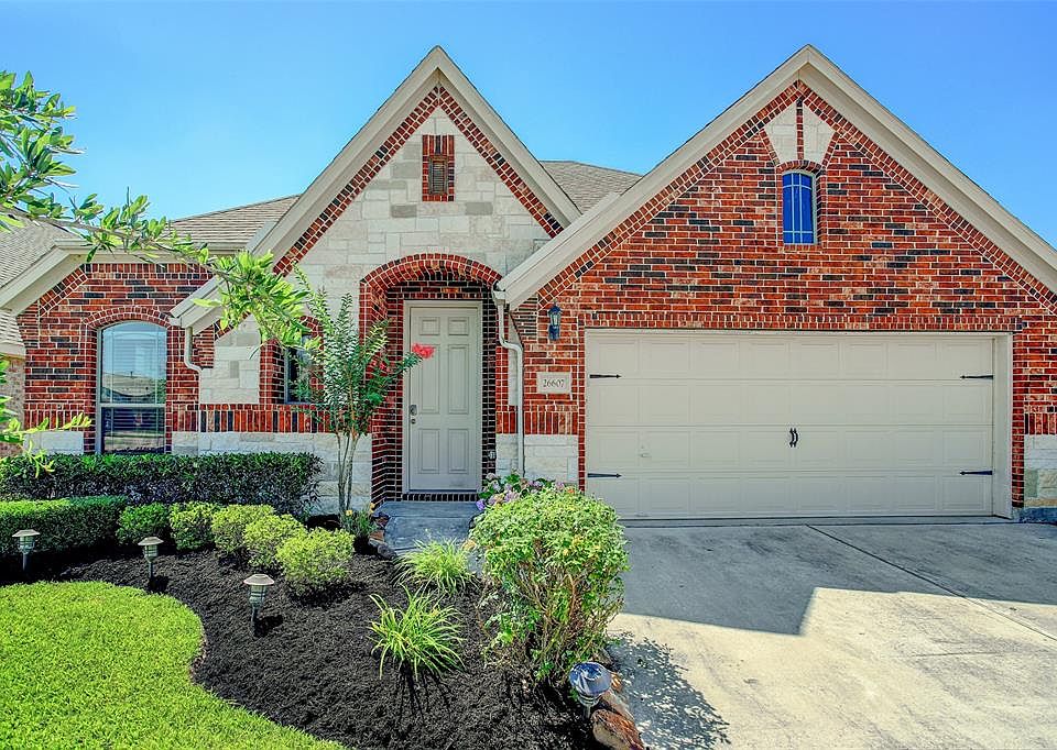 1st image of 26607 Grey Sparrow Dr