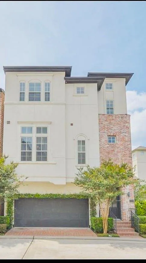 3 bed, 3.5 bath, 2984 sqft, $5,500 — Photo 2