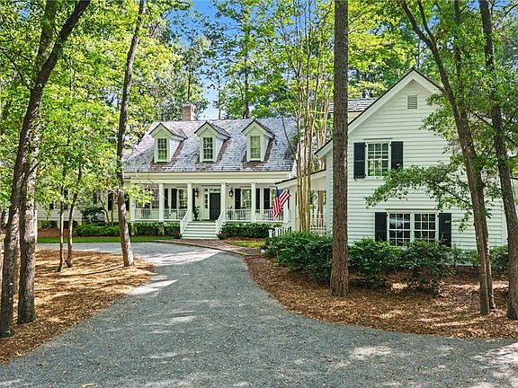 2nd image of 215 Dublin Drive