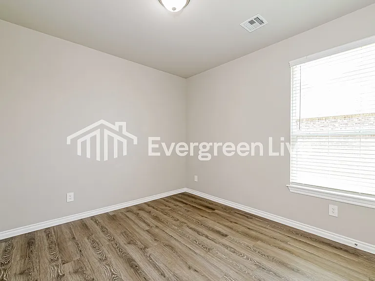 10617 SW 20th St — Photo 11