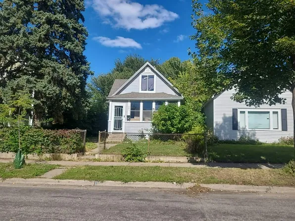 807 Lawson Ave E, Saint Paul, MN 55106
