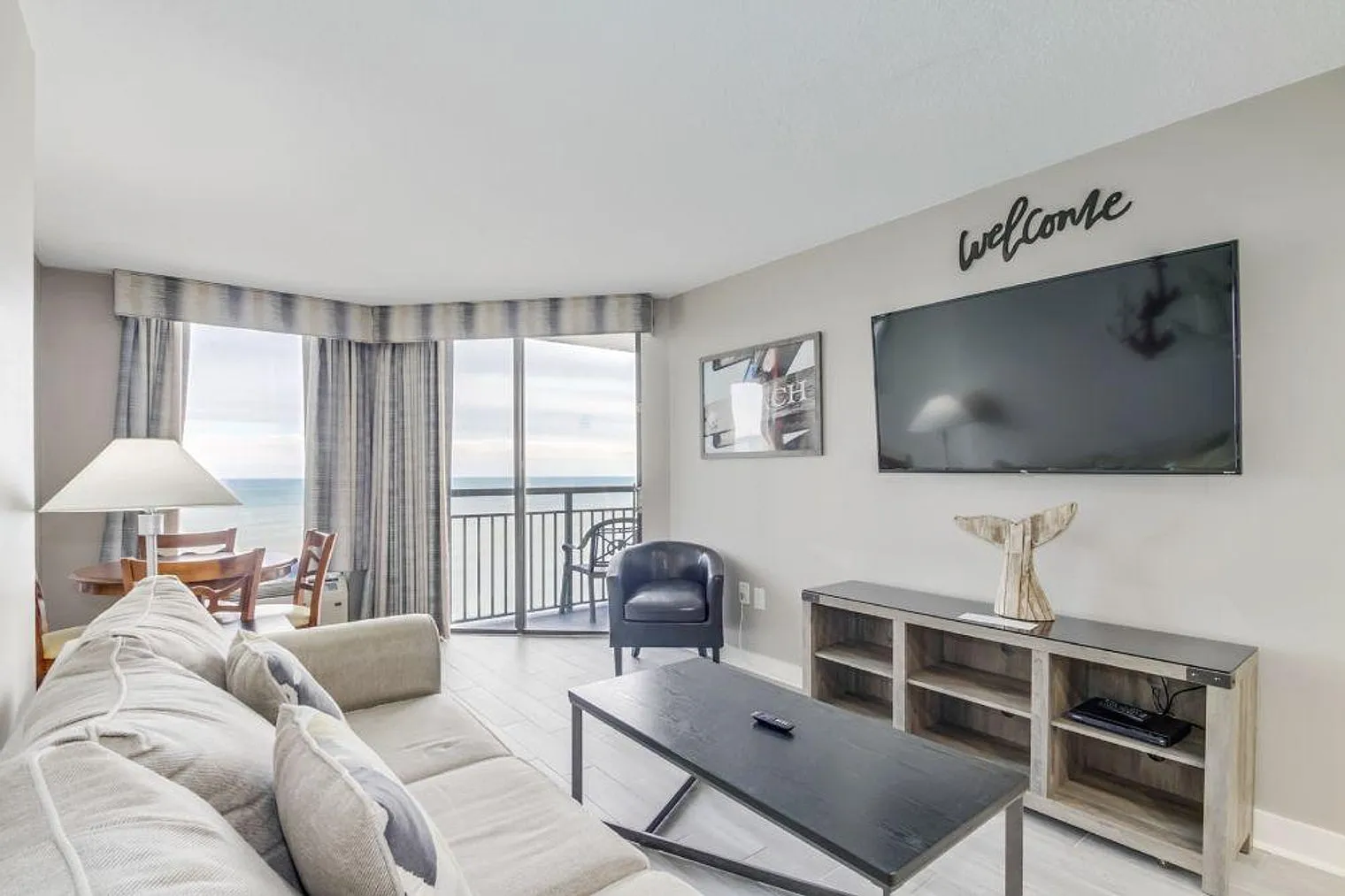 1 bed, 1.0 bath, 645 sqft, $3,180 — Photo 1