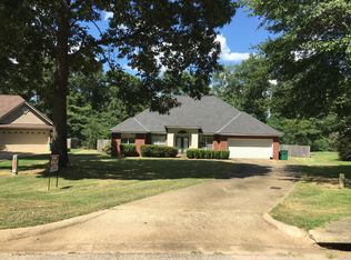 182 Grand Oaks Blvd, Millbrook, AL 36054