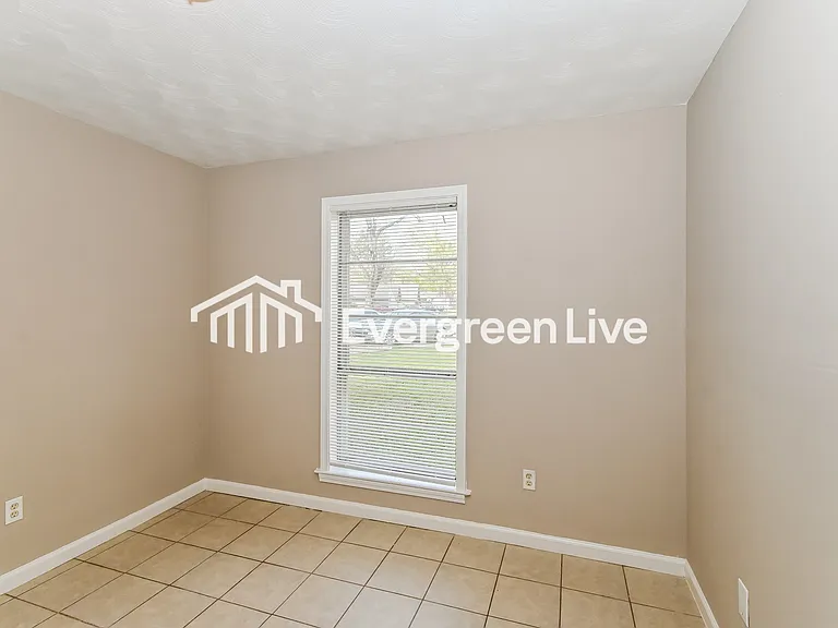 5323 Sunnyside Cv — Photo 14