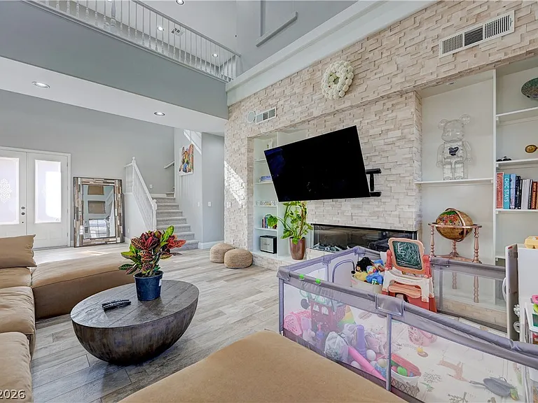 9738 Bear Trap Ct — Photo 21