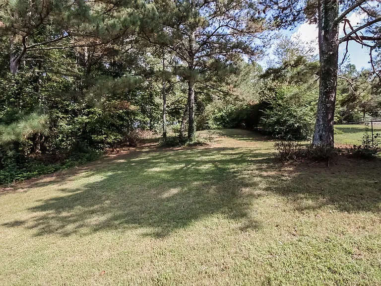 9385 Eagles Landing Dr — Photo 25