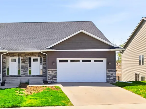 1127 Leann Cir, North Liberty, IA 52317