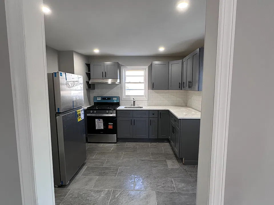 32-42 W Warren St #40