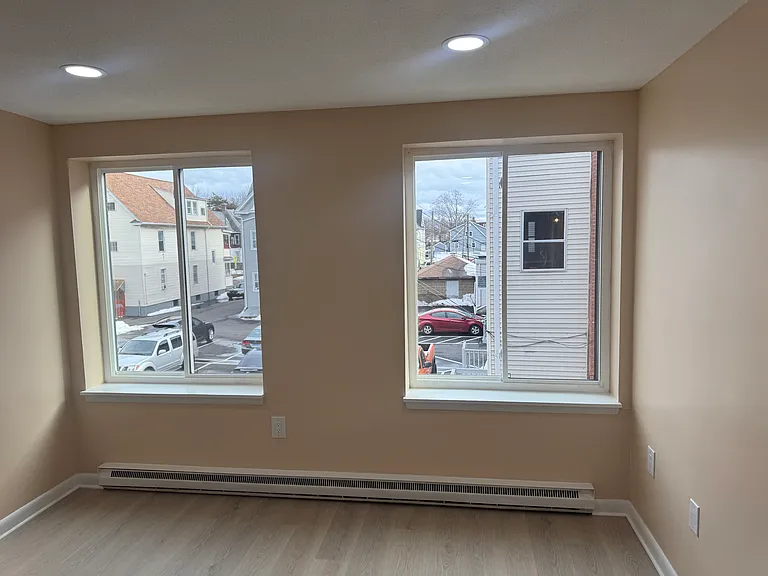 356 Franklin Ave #B8 — Photo 4