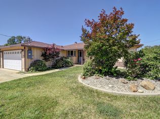 5801 Mountain View Dr, Redding, CA 96003