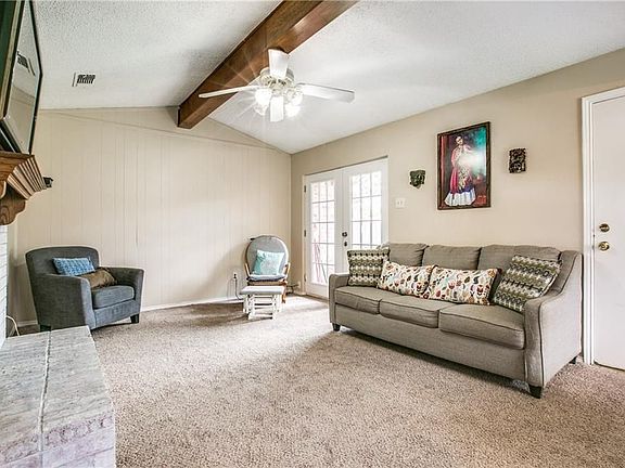 5th image of 1115 Heather Wood Dr