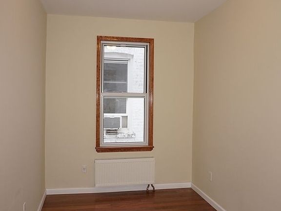 5th image of 97 Gelston Ave #2